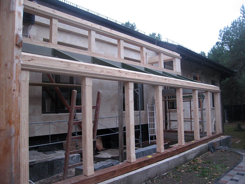 Fa beépített terasz